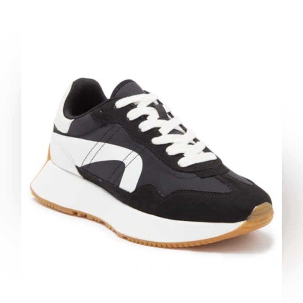 Steve Madden Julez Platform Sneaker • Black/White • 8.5